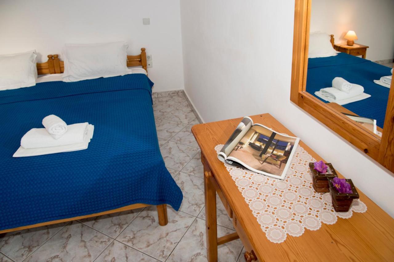 Damianos Roomsアダマス エクステリア 写真