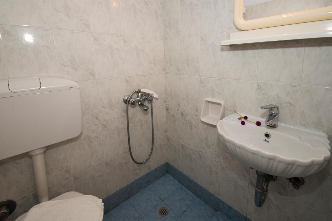 Damianos Roomsアダマス エクステリア 写真